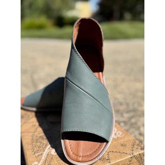 MSRP $198 NEW BOX Free People Mont Blanc Asymmetrical Mule Sandals Shoes 7/37.5 - Picture 5 of 12